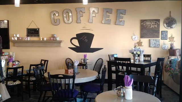 Crafty's Coffee & Gifts