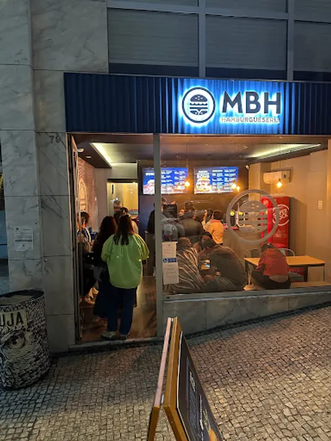 MBH Hamburguesería Trindade