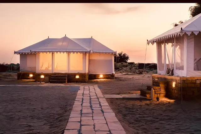 Jaisalmer Hostel Crowd