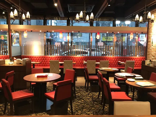 Oreno Italian Shimbashi red brick street