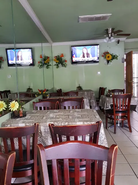 Veronica's Kitchen - The Fufuland