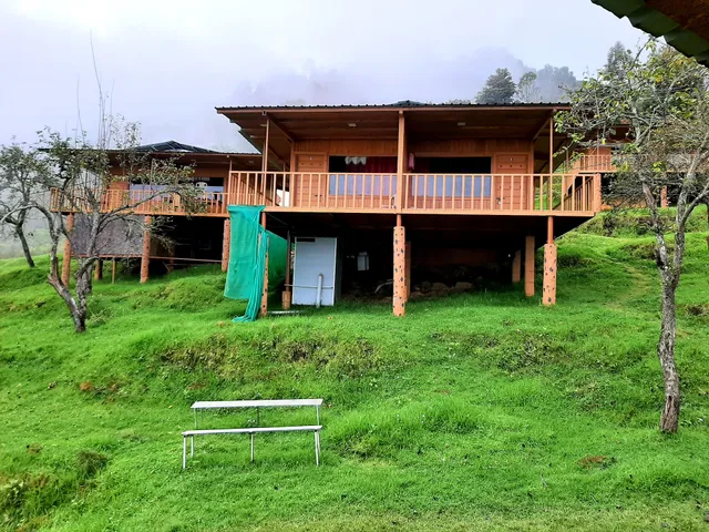 Cottages in Vattakanal