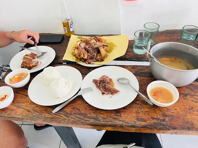 Gabita's Crispy Pata