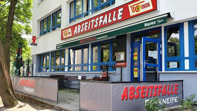 Abseitsfalle-Fankneipe