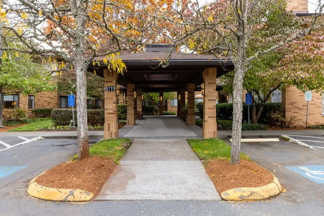 West Hills Village Senior Residence