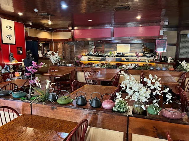 Dozo Asian Bistro & Sushi