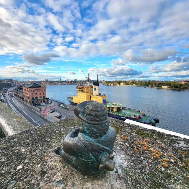 Kolodko: Karlsson på taket mini skulptur