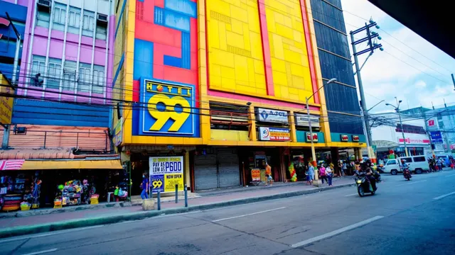 Hotel 99 Monumento, Caloocan City