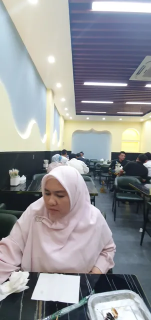 Ai Mai Jiang Bai Er Kai Ti Mansaf Wang