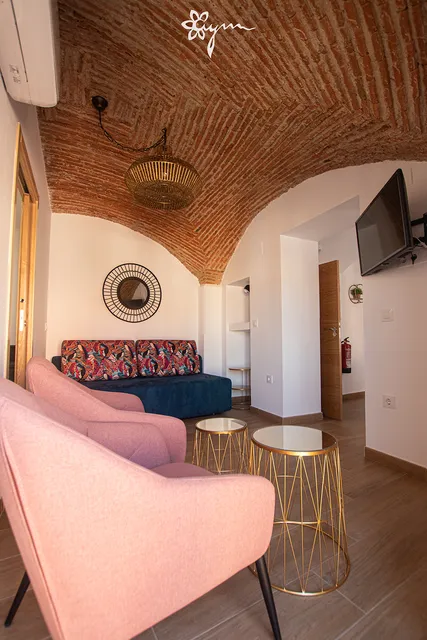 Apartamentos Turisticos Abrilymarzo (AT-CC-00606)