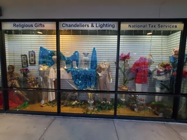 Home, Fashions & More - Dallas Thrift Stores