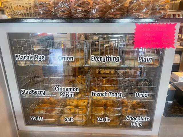 Lighthouse Restaurant & Grill