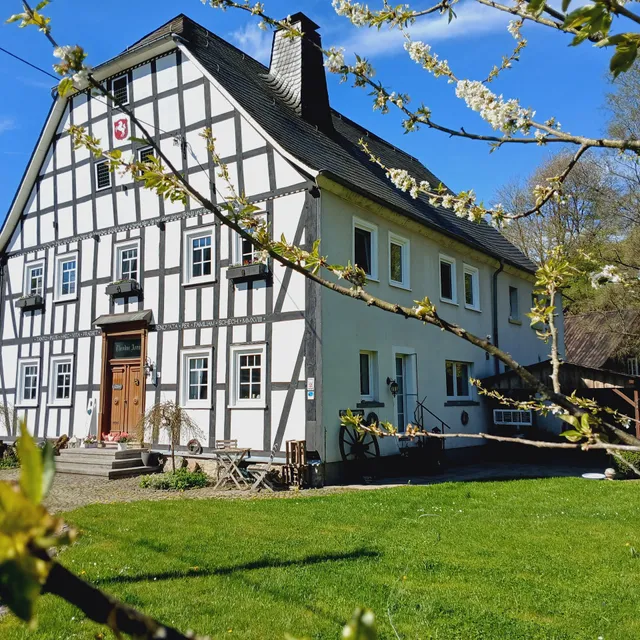 Ferienwohnung im Sauerland mit Kamin und Garten - familienfreundlich und Hunde willkommen | Muehls-Sauerland