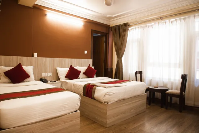 OYO 795 Hotel Holiday Inn