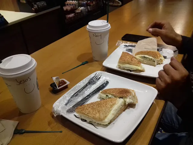 Starbucks Coatzacoalcos II DT