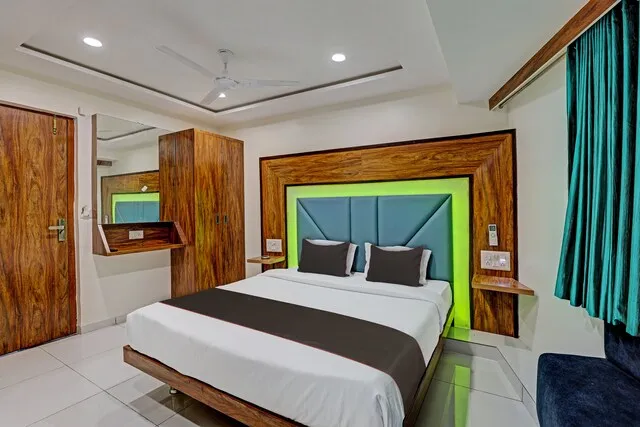 Collection O Hotel Royal Bird