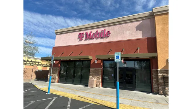 T-Mobile Experience Store