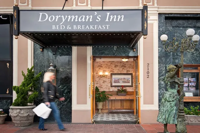 Doryman's Oceanfront Inn