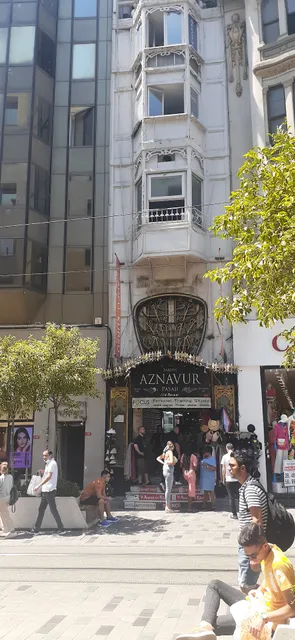 Tarihi Aznavur Pasajı