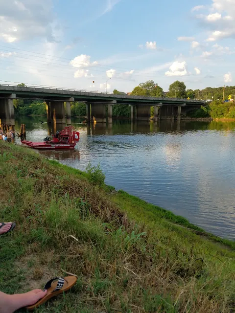 Country Plaza Shopping Center