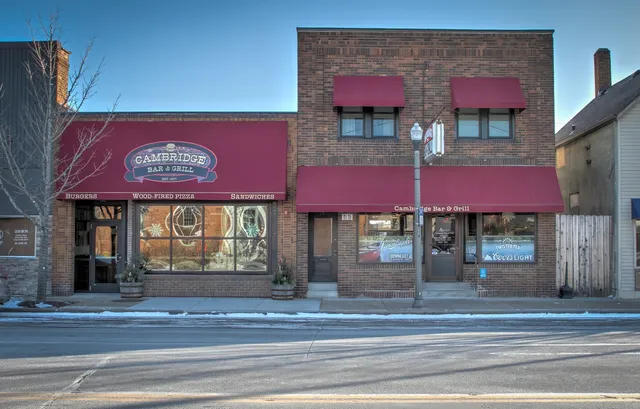 Cambridge Bar & Grill