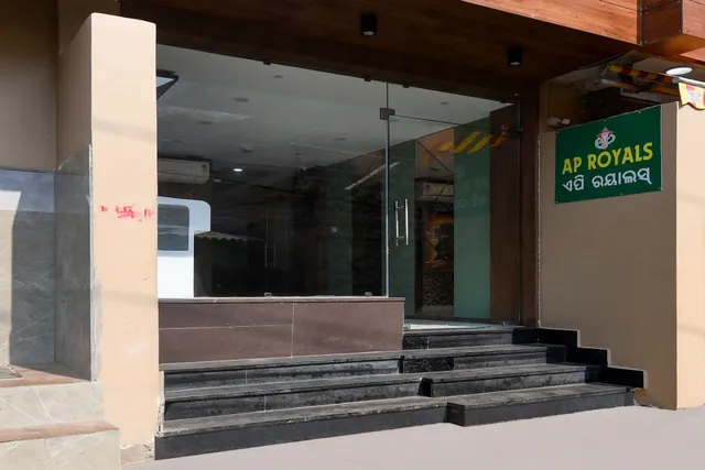 Hotel O AP Royals
