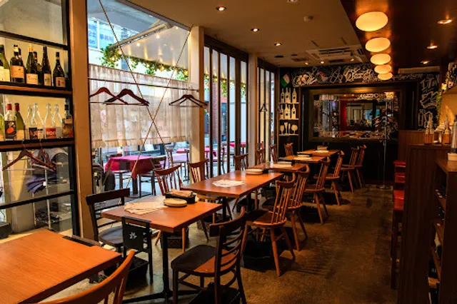 持ち込みワインビストロ カーニバル