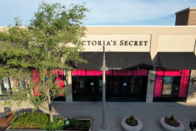 Victoria's Secret & PINK