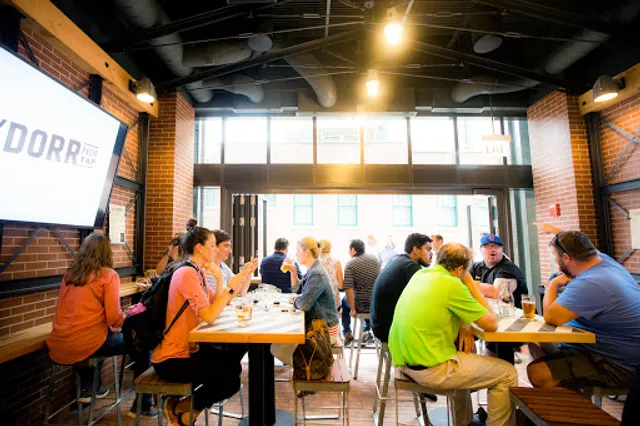 Lucky Dorr Patio & Tap