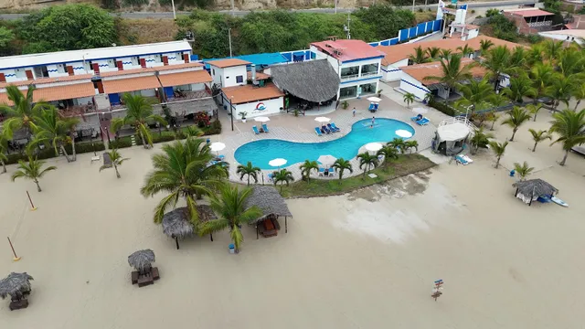 Nauti-k Beach Hotel