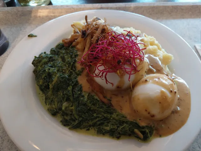 Bistro EssART GmbH & Co. KG - Casa Altra