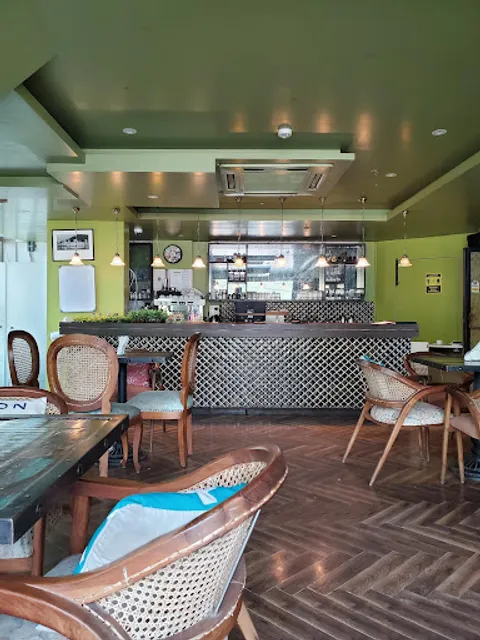 The Blue Parrot Cafe