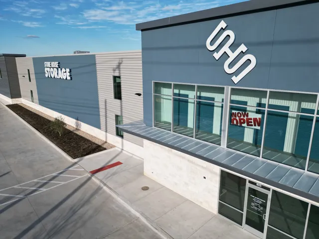 Store House Storage - Belton