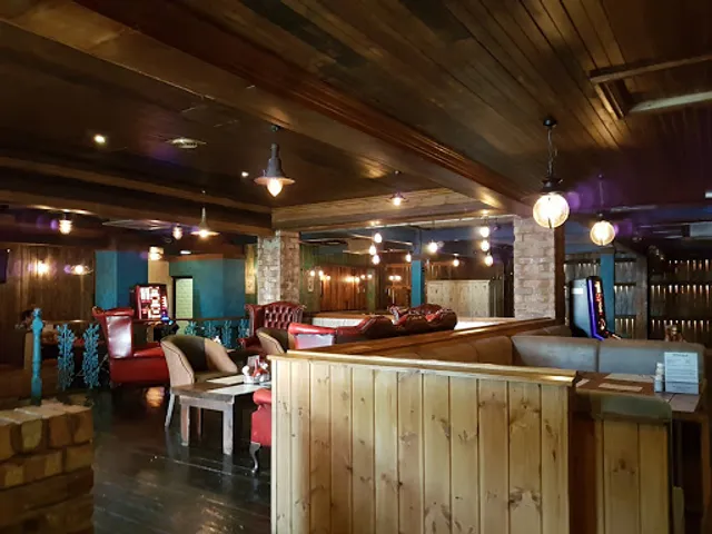 Plantation Bar and Grill