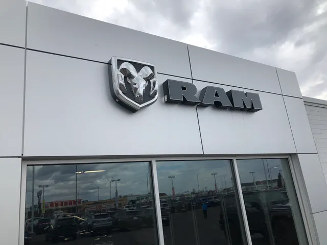 Ram Truck Center - Benna CDJR