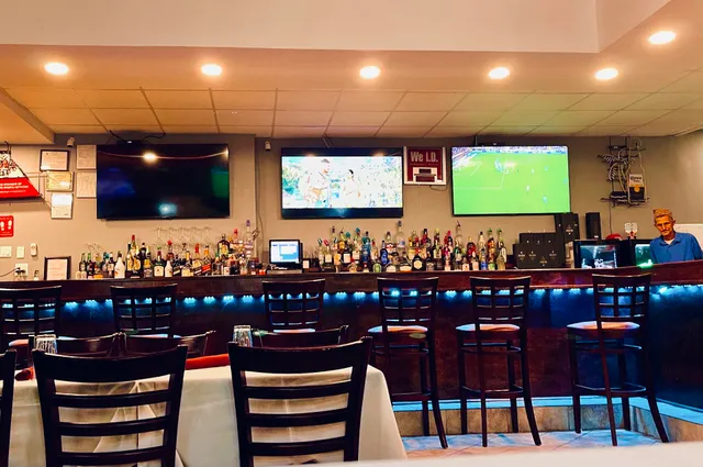 Dragon Restaurant And Bar