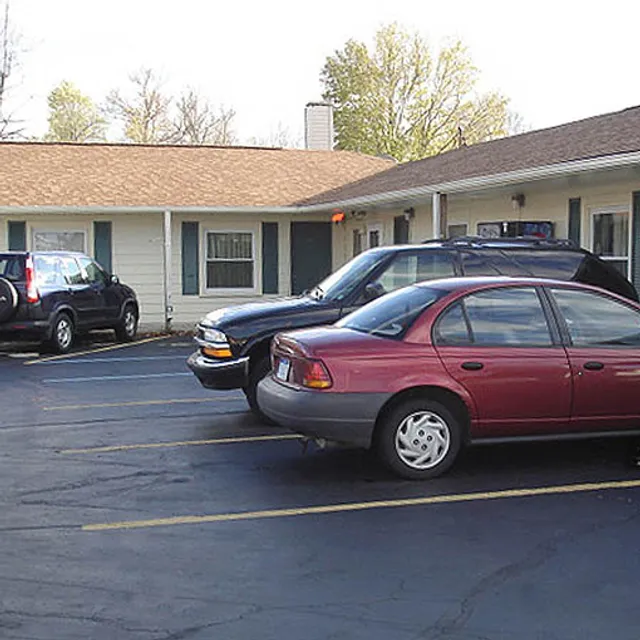 Village Inn Motel Holt