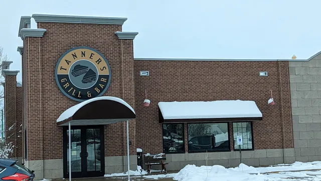 Tanner's Grill and Bar West
