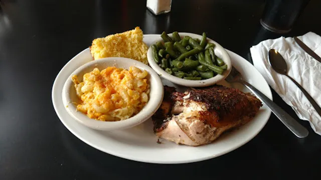 Chef Lisa’s Catering Co.