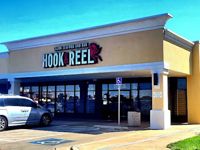 Hook & Reel Cajun Seafood & Bar