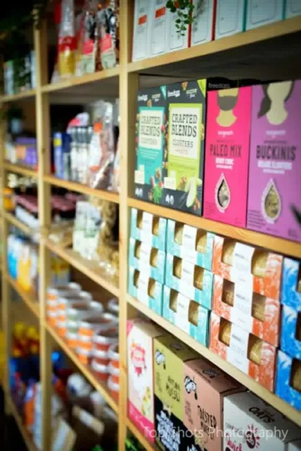 Grounded Grocer & Cafe