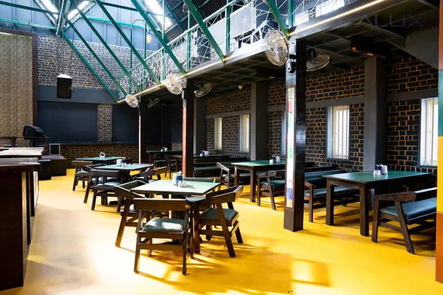 Circuit #7 Resto Pub