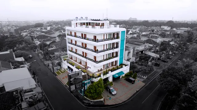 Ratu Boarding House & Homestay