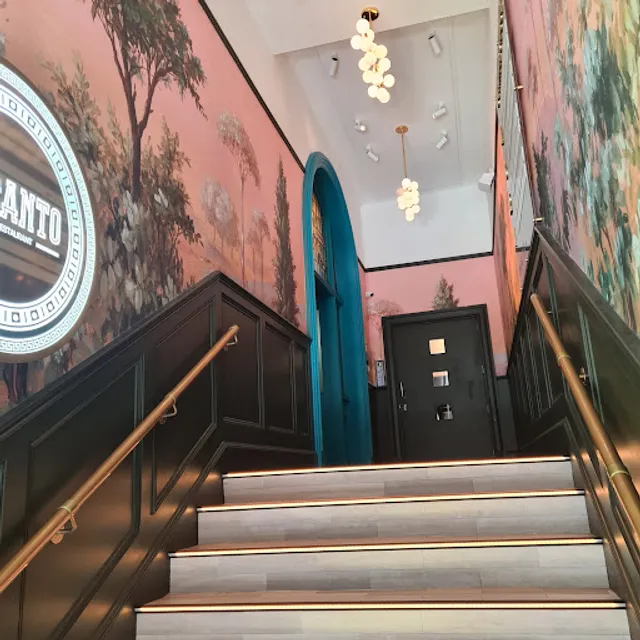 El Santo Bar and Restaurant