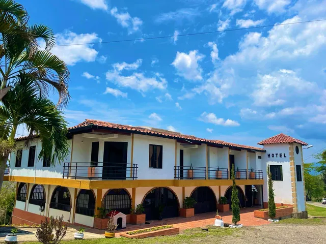 HOTEL CAMPESTRE EL CEDRAL