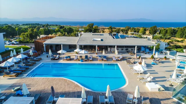 Harmony Crest Resort & Spa