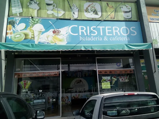 heladería y cafetería Cristeros