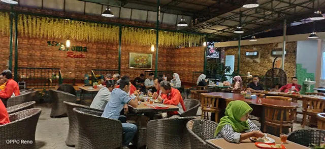 New Aroma Resto masakan indonesia masakan oriental masakan western