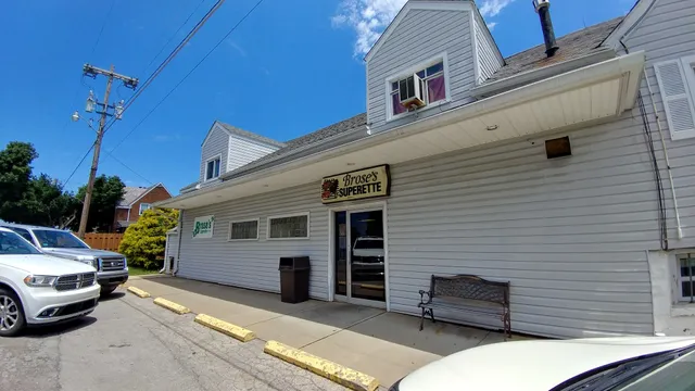 Brose's Superette