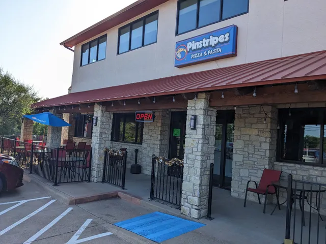 Pinstripes Pizza & Pasta